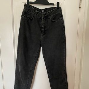 BDG Black wash Mom Jeans